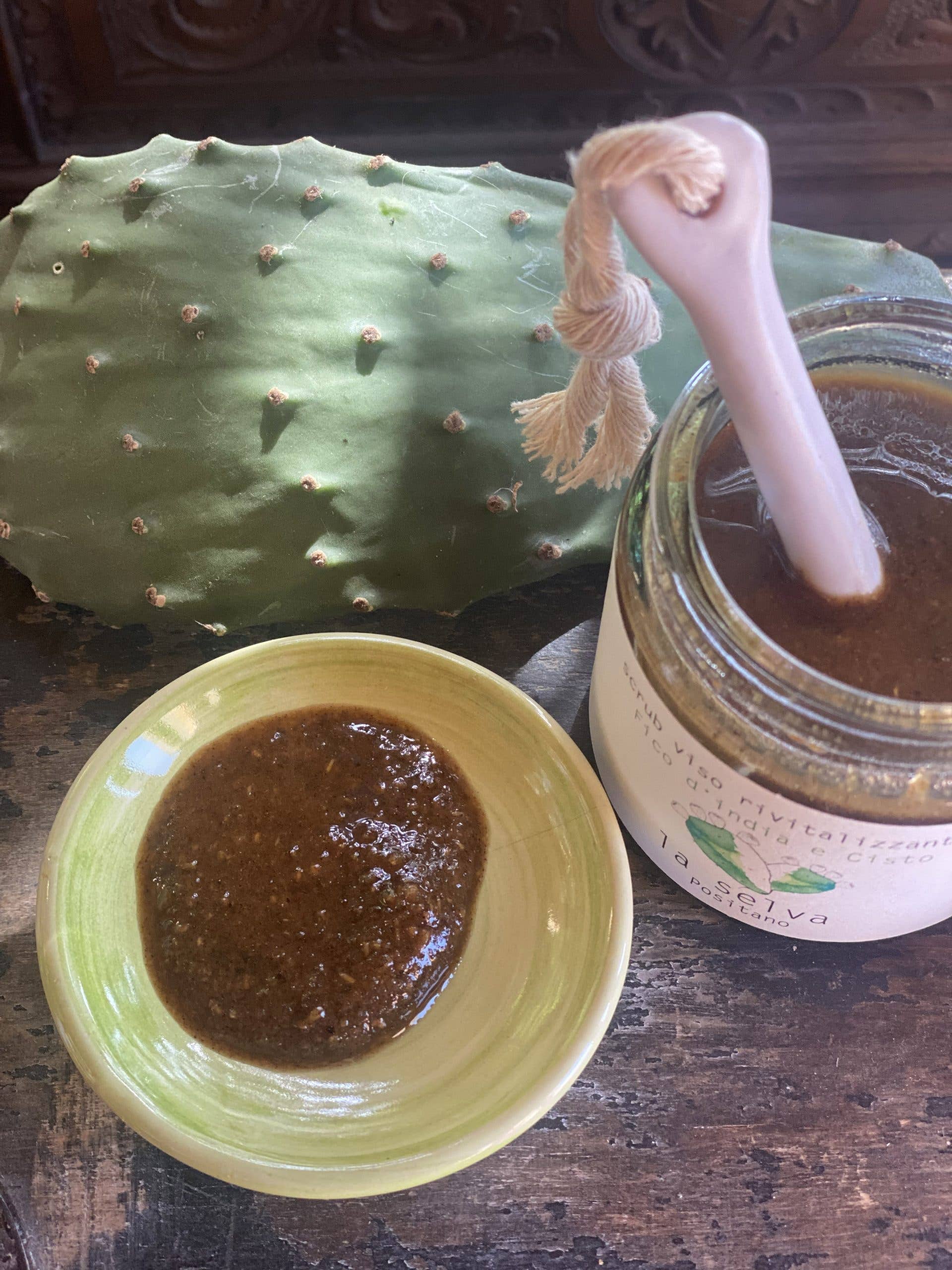 Gezichtspeeling met cactusvijg en cistus - La Selva Positana - 50g
