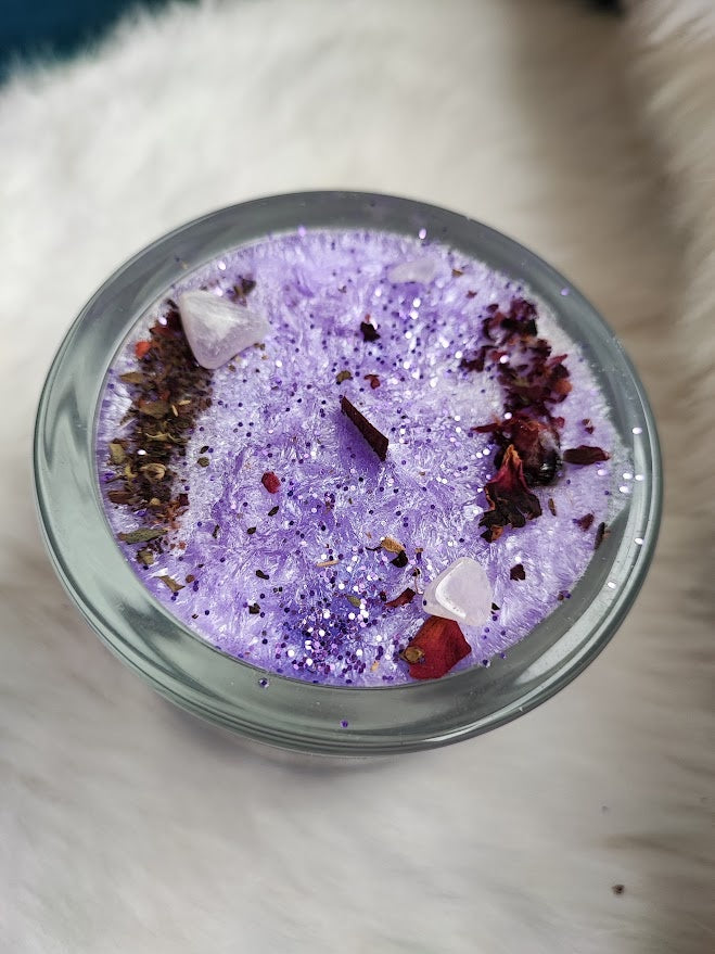 Knisperende kaars met amethyst en lavendel - kruinchakra