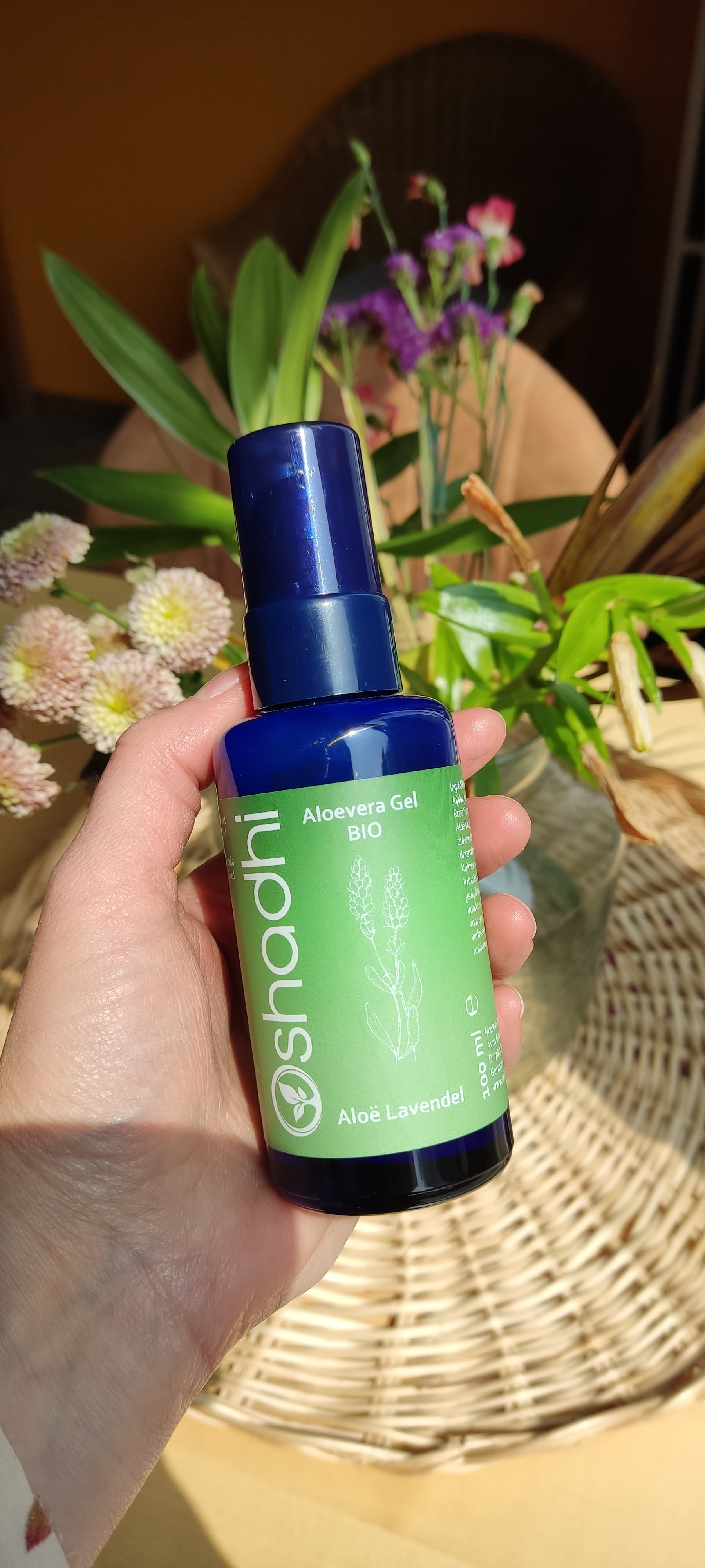 Houdbaarheid 9/26 Aloë gel lavendel Oshadhi - droge en geïrriteerde huid - 100ml