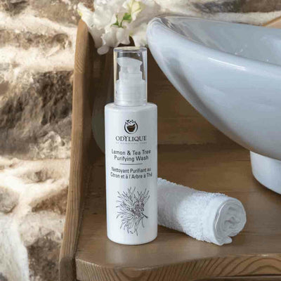 Lemon & tea tree Purifying Wash Odylique - milde reiniger voor normale tot vette huid