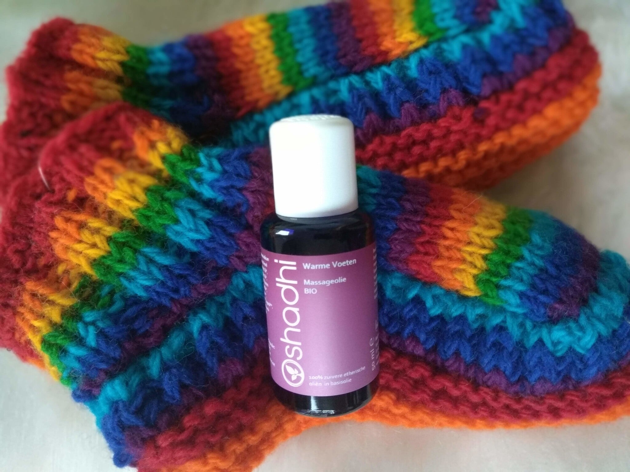 Nooit-meer-koude-voeten-pakket met de warme voetenolie & wollen sokjes